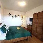 Pensión 4star 'kata' - With Private Bathroom And Free Air-conditioned Summer Kitchen 3*
