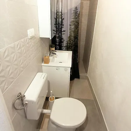 ゲストハウス 4star 'kata' - With Private Bathroom And Free Air-conditioned Summer Kitchen Šarića Struga