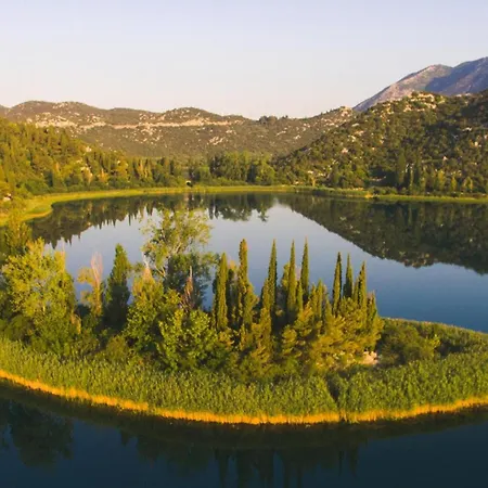 ゲストハウス 4star 'kata' - With Private Bathroom And Free Air-conditioned Summer Kitchen 3*