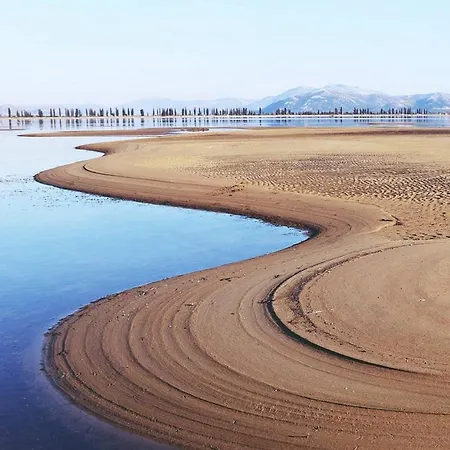 4star 'kata' - With Private Bathroom And Free Air-conditioned Summer Kitchen ゲストハウス 3*