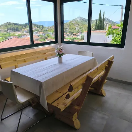 ゲストハウス 4star 'kata' - With Private Bathroom And Free Air-conditioned Summer Kitchen 3*